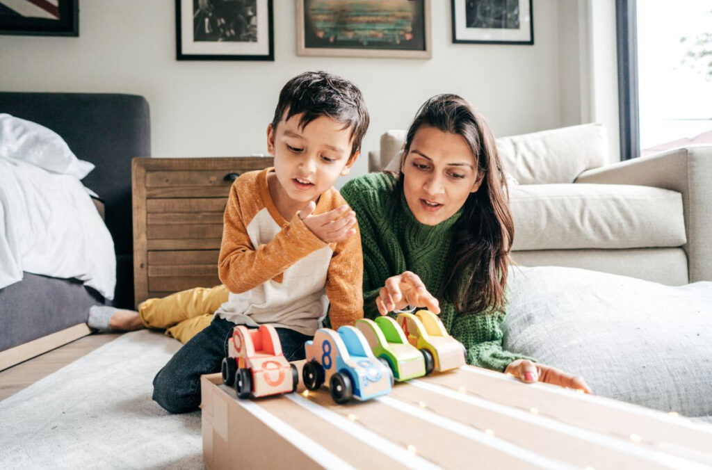 Toddler and her parents